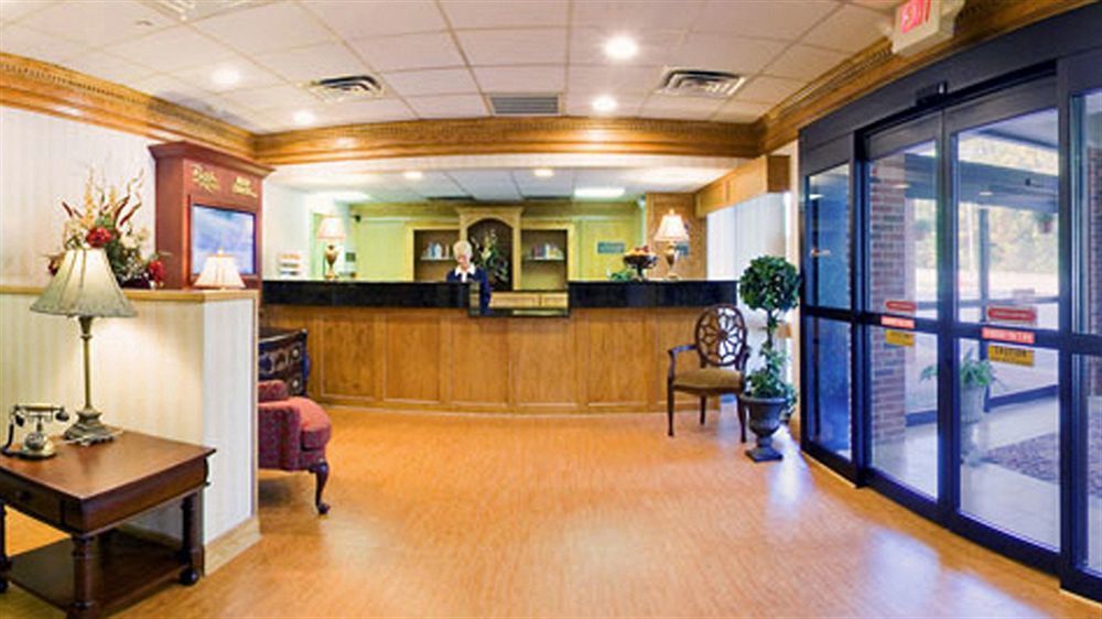 Country Inn & Suites By Radisson, Williamsburg East Busch Gardens , Va Exterior photo